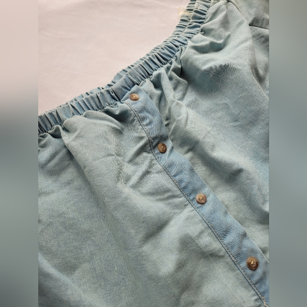2X Rue+ Denim Off-Shoulder Top - Picture 3 of 7